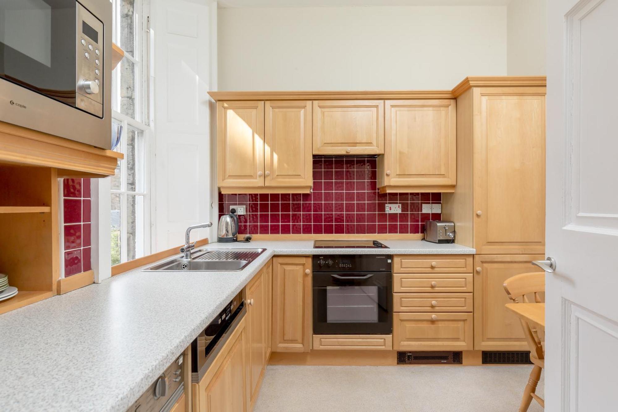 Light And Spacious 2 Bedroom Flat In Heart Of Единбург Екстериор снимка