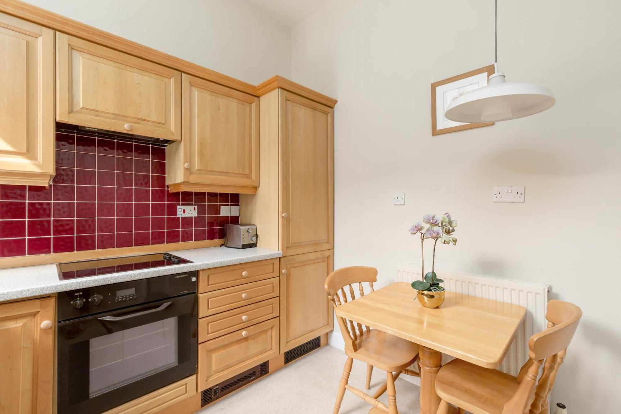 Light And Spacious 2 Bedroom Flat In Heart Of Единбург Екстериор снимка